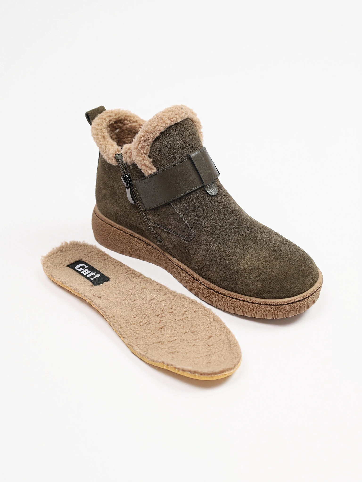 Ботинки цвета хаки с ремешком на низкой платформе